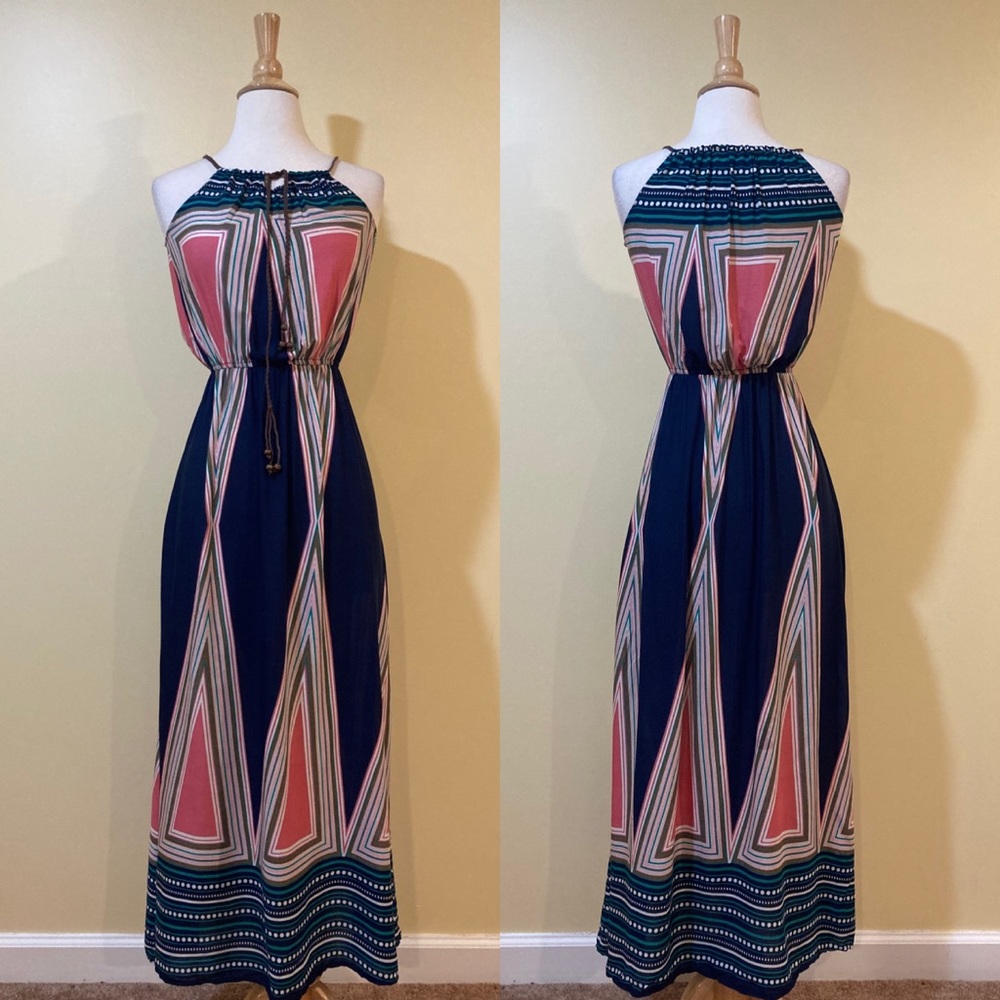 Bold Geometric Print High Neck Tie Front Keyhole Maxi Dress - Picture 4 of 5